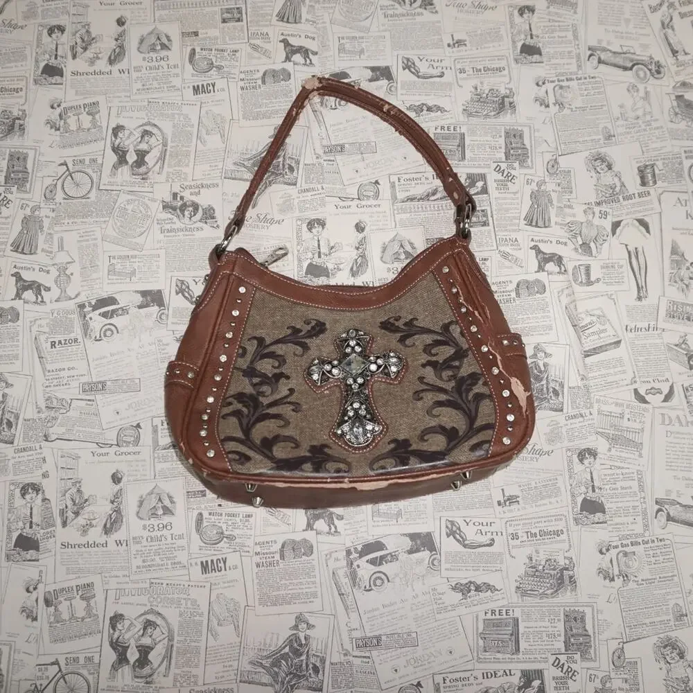 Vintage Y2K American Vintage Accessories big rhinestone